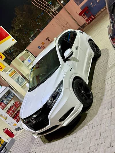Honda Vezel 2015