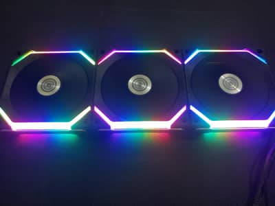 LianLi Uni FANs SL120 Daisy Chain Premium ARGB Fans