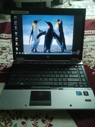 laptop  core i5 ram 4/256 all ok 100 key wark charger sat hai