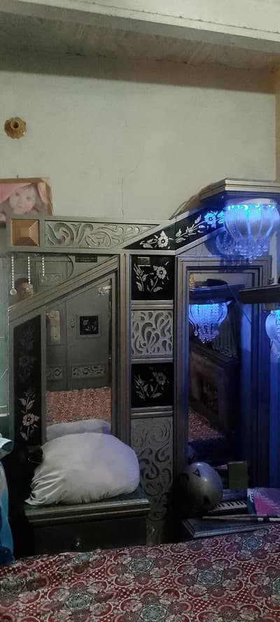 triple wardrobe with 1 beautiful bed and singar dan