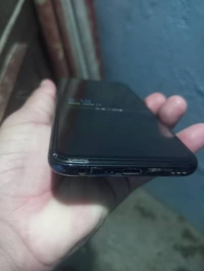 Lg8x thiq 6gb,  64gb