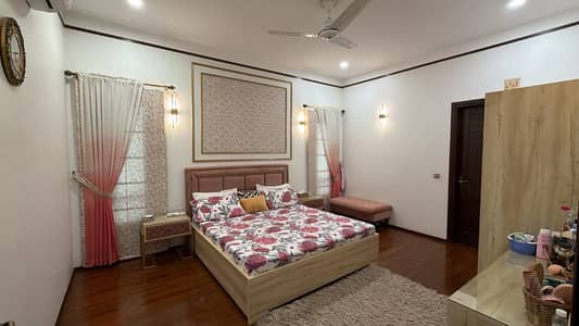 A Prime Location 400 Square Yards House In Karachi Is On The Market For sale