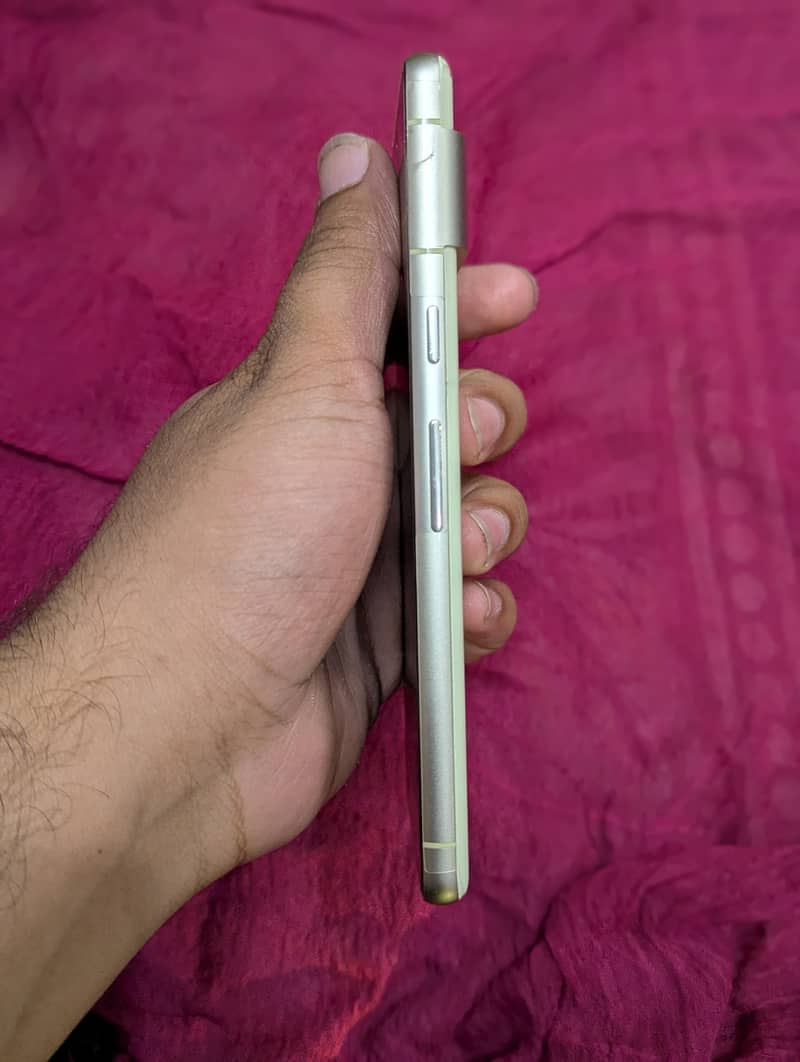 Google Pixel 7 5