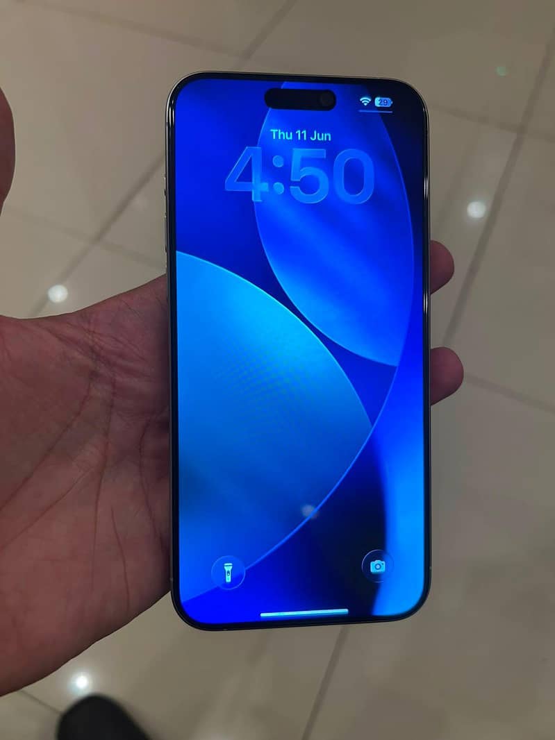 iPhone 15 pro max 3