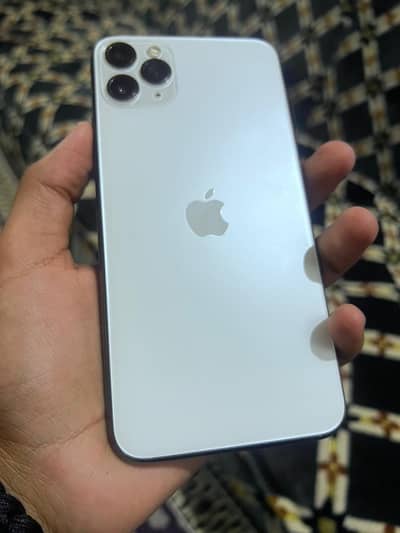 iPhone 11 Pro Max ( exchange possible)