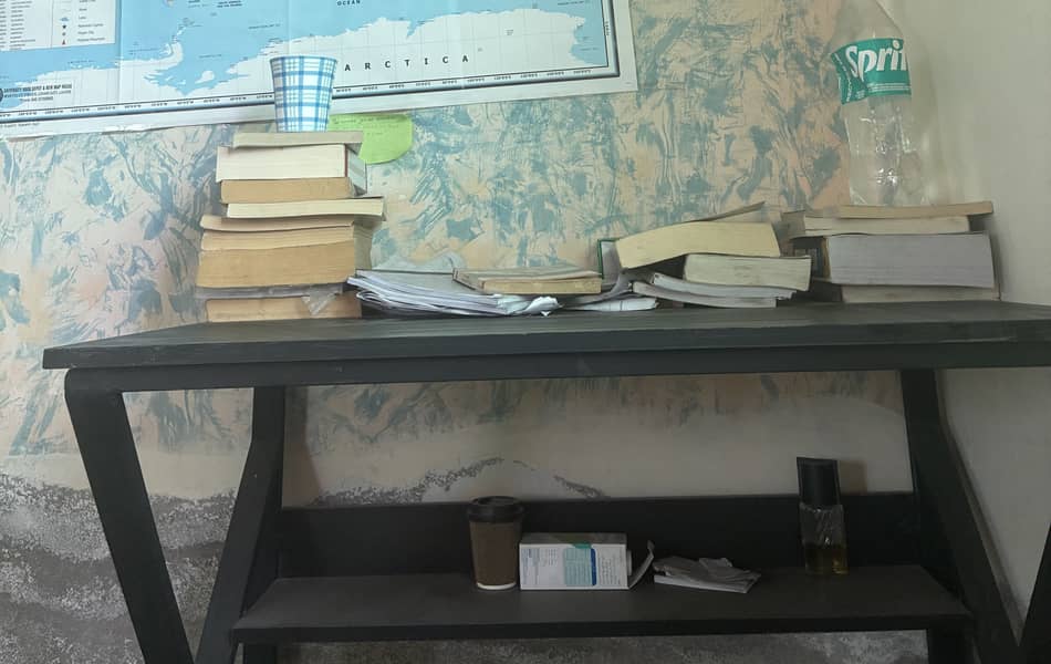 Study table / work table 1