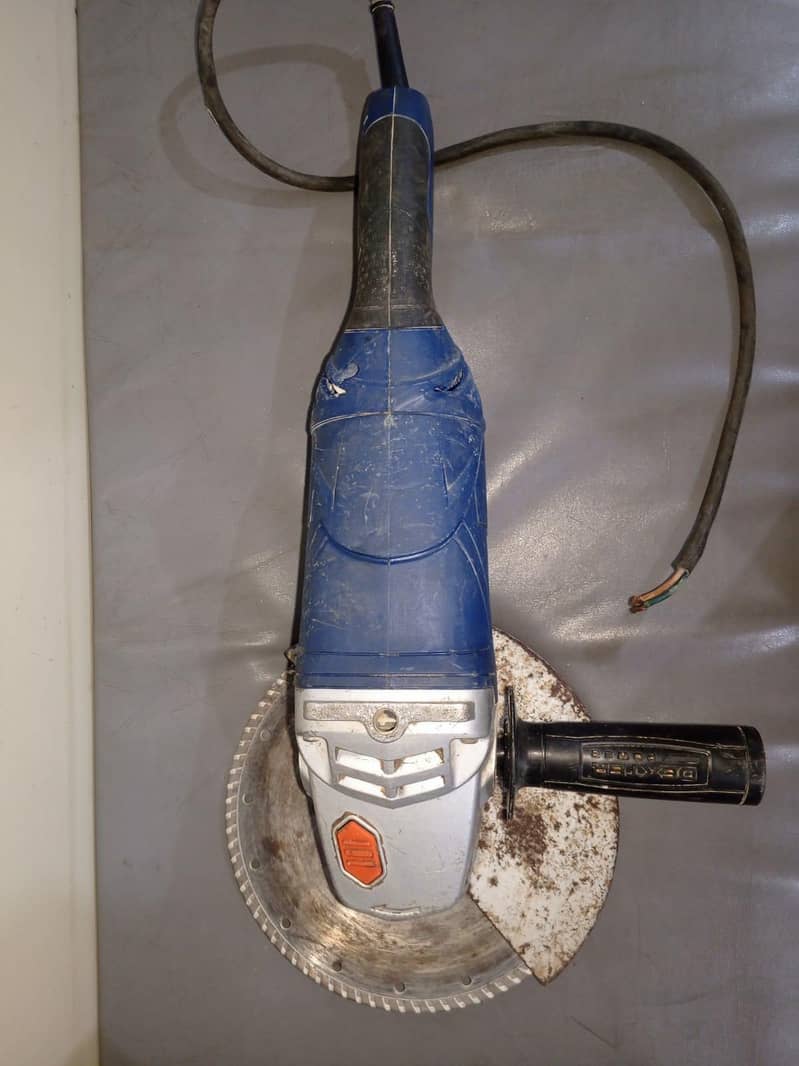 7" Grinder 2
