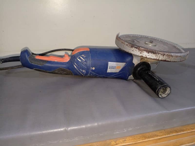 7" Grinder 3