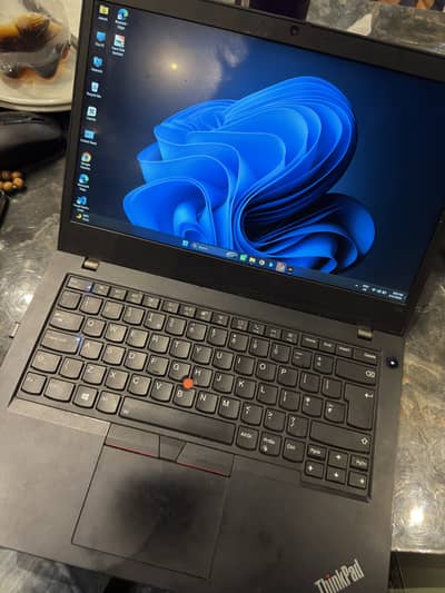 10 Gen i5 16 GB ram laptop