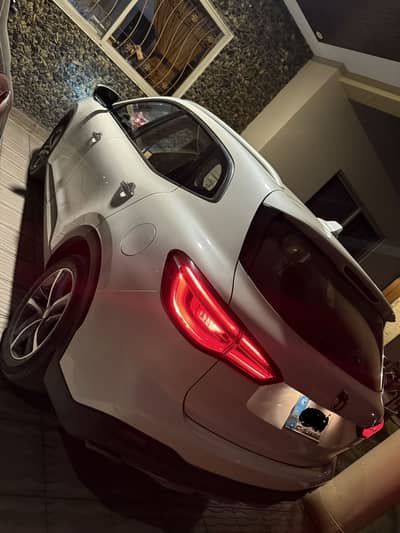 MG HS 2021