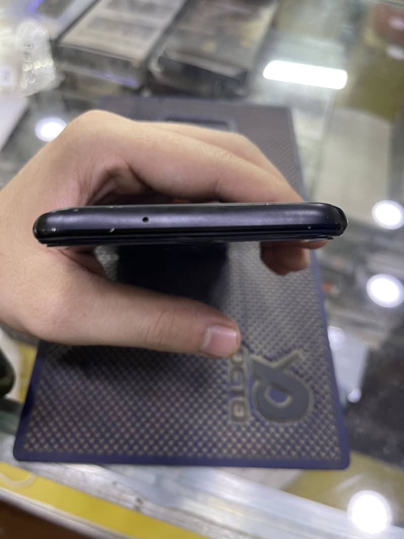 One Plus 6T 3