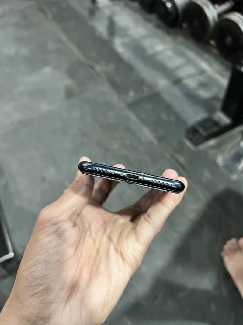 iPhone SE 1