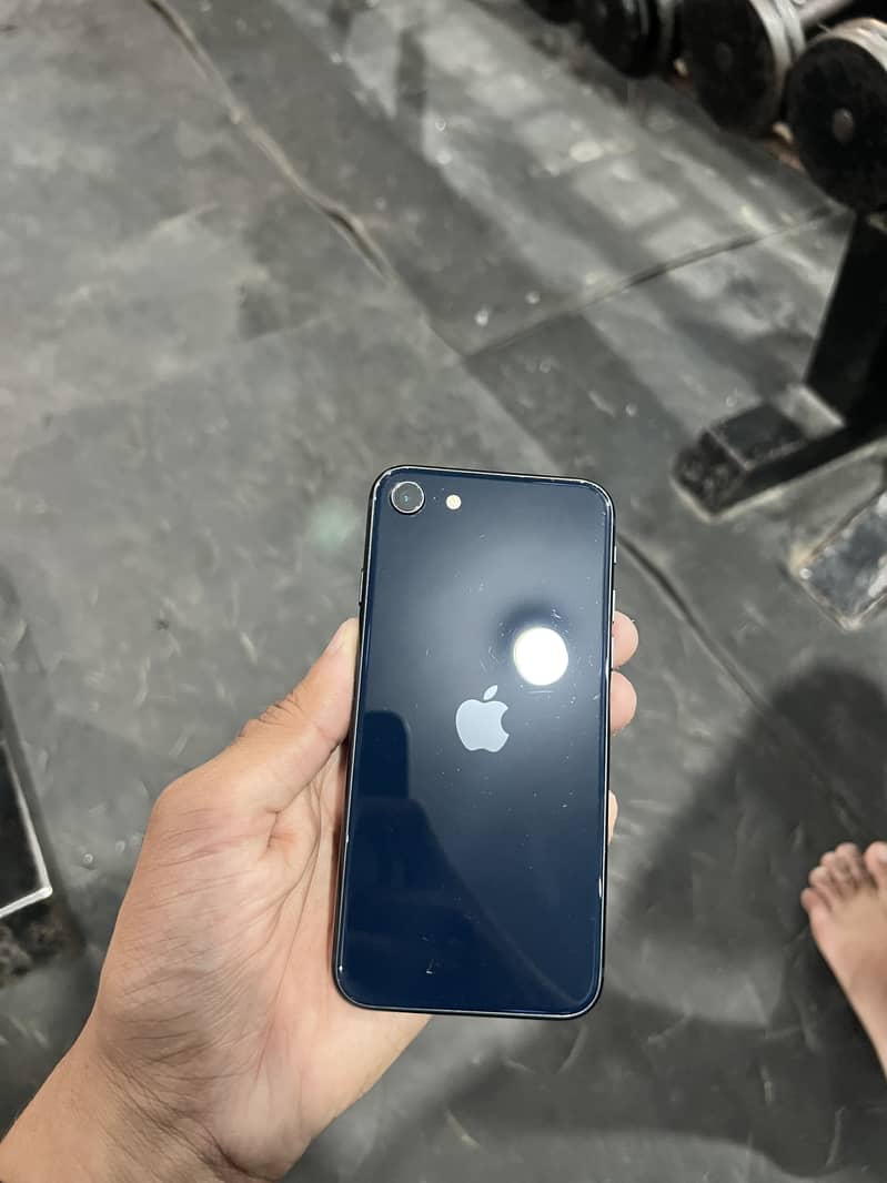 iPhone SE 3