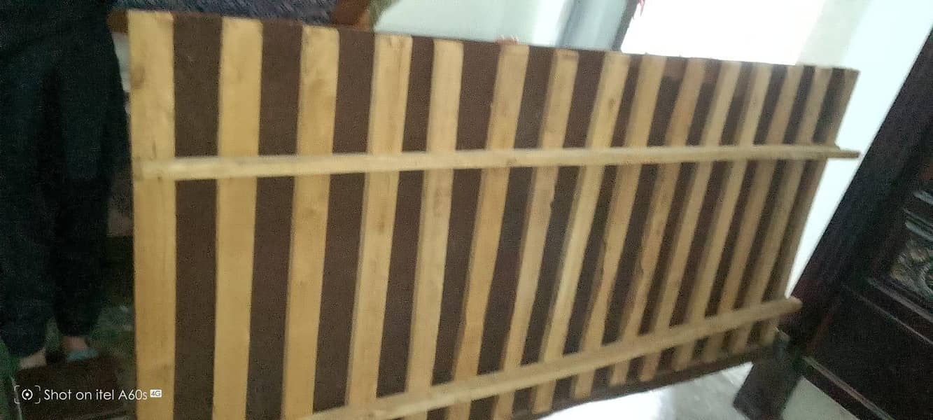 Bed with dressing table 2