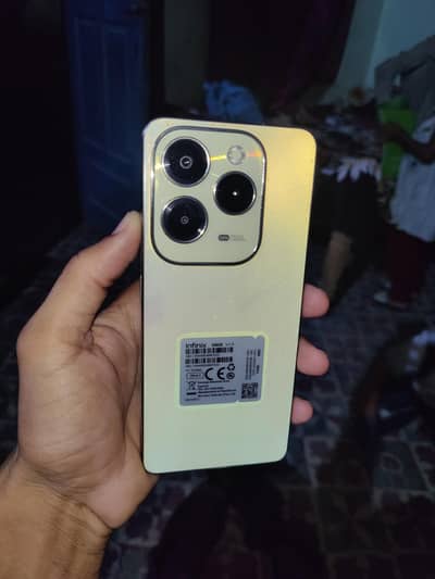 Infinix Hot 40 8+8.256 complete box 10by10
