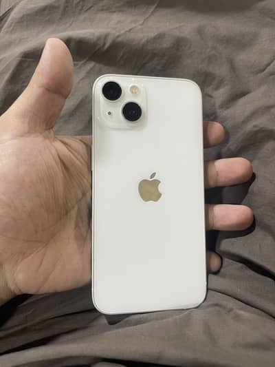 Apple iPhone 13