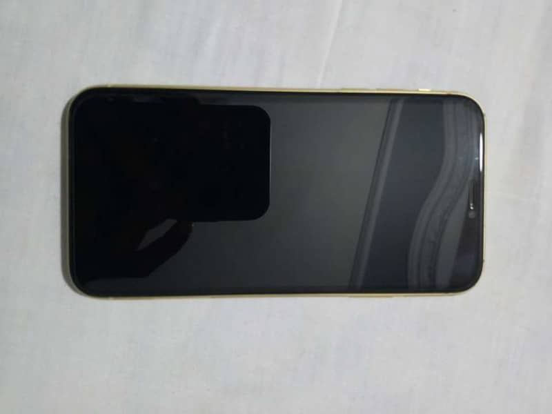 Apple iPhone 11 3