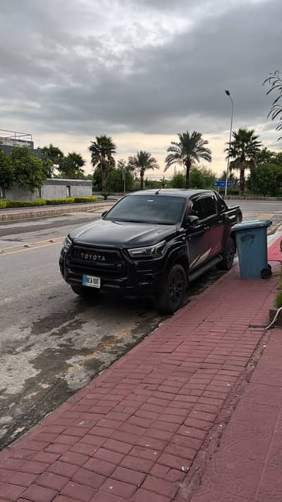 Toyota Hilux 2023