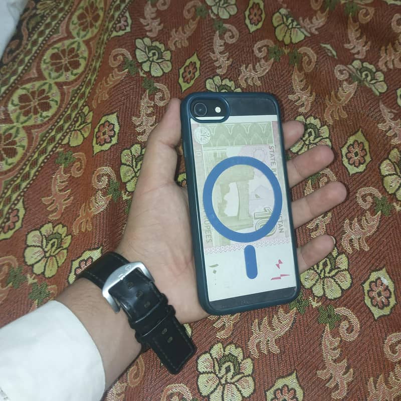 Apple iPhone 8 5