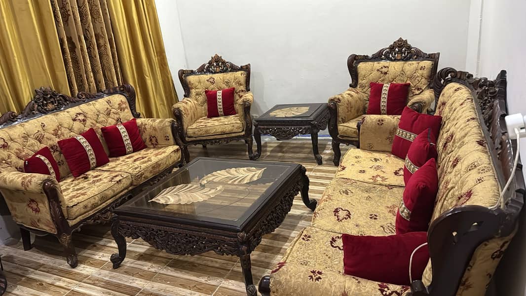 Chinioti sofa 0