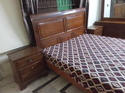 King size Wooden Bed  Dressing Table Etc