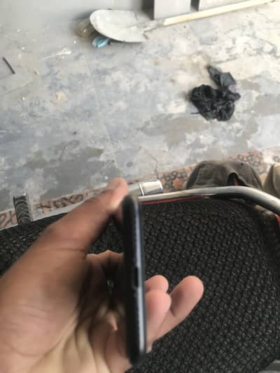 Apple iPhone SE