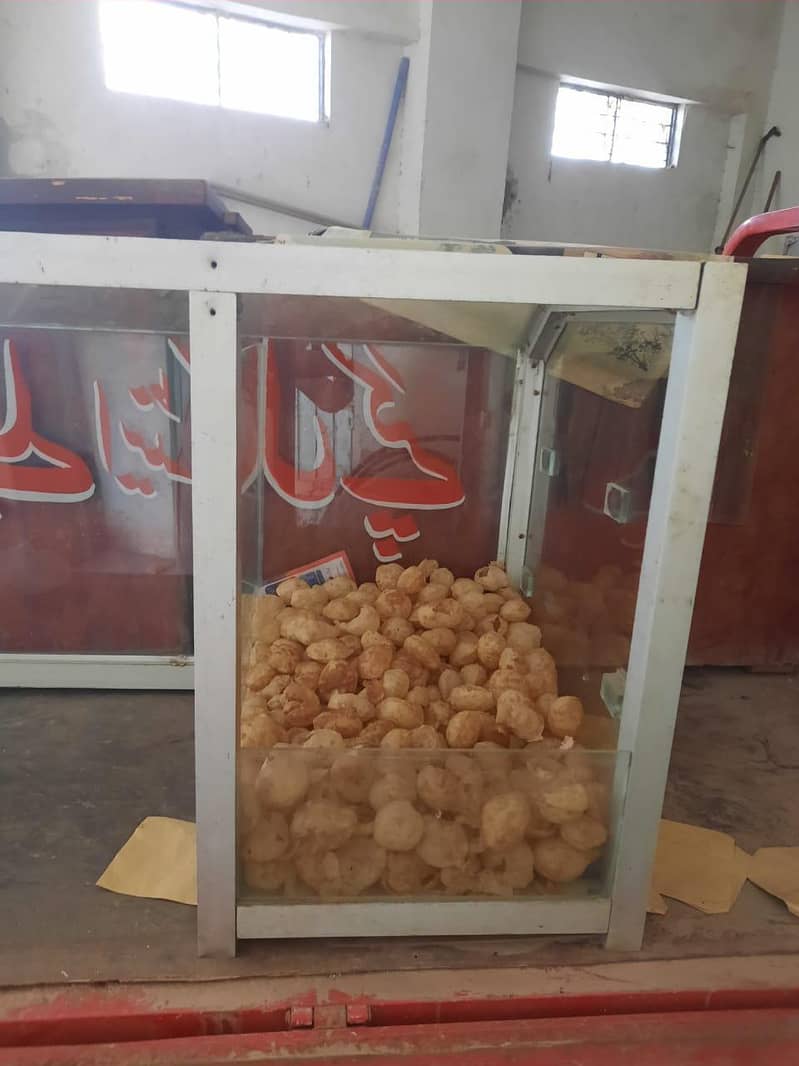 گول گپے اینڈ دودھ دہی کاؤنٹر 2