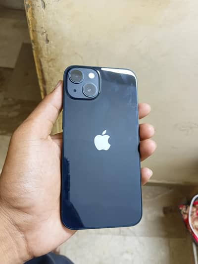 Apple iPhone 13