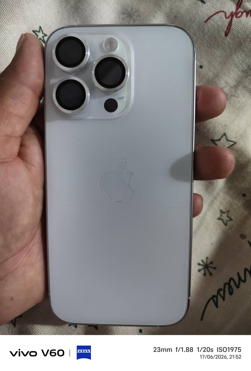 Apple iPhone 14 Pro 0