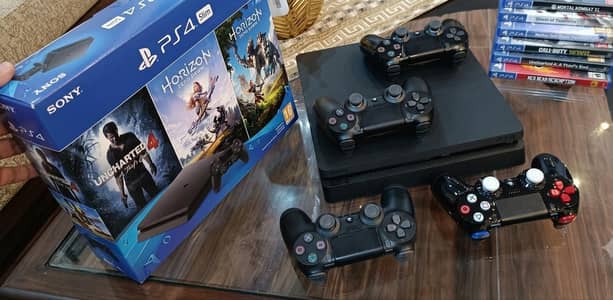 10/10 PS4 For Sale With 4 Controllers and 7 Games! 033,96969606. ,
