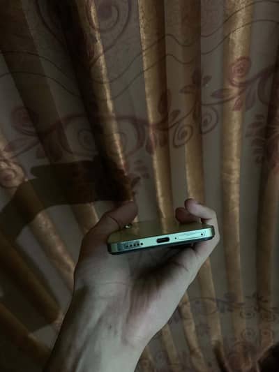 Vivo Y100 8/128gb pta approved offlicel complete Box/ 03256570048