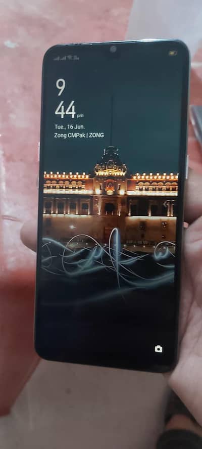 OPPO F15