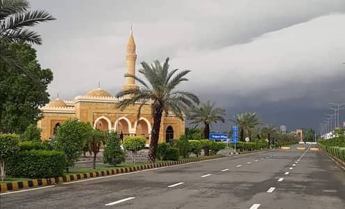 5 Marla Facing Park Plot At 40 Foot Road ,Attractive Price