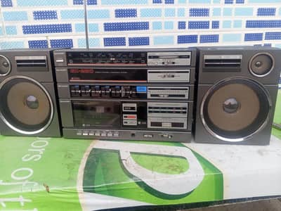 Radio taperecorder sharp 4 bands