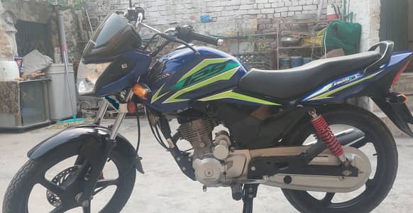 Honda CB125F (New Condition)
