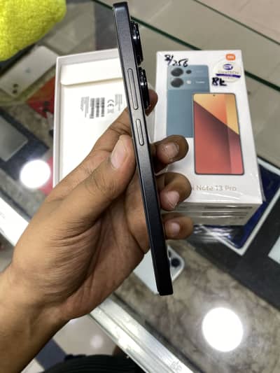 Xiaomi Redmi Note 13 Pro