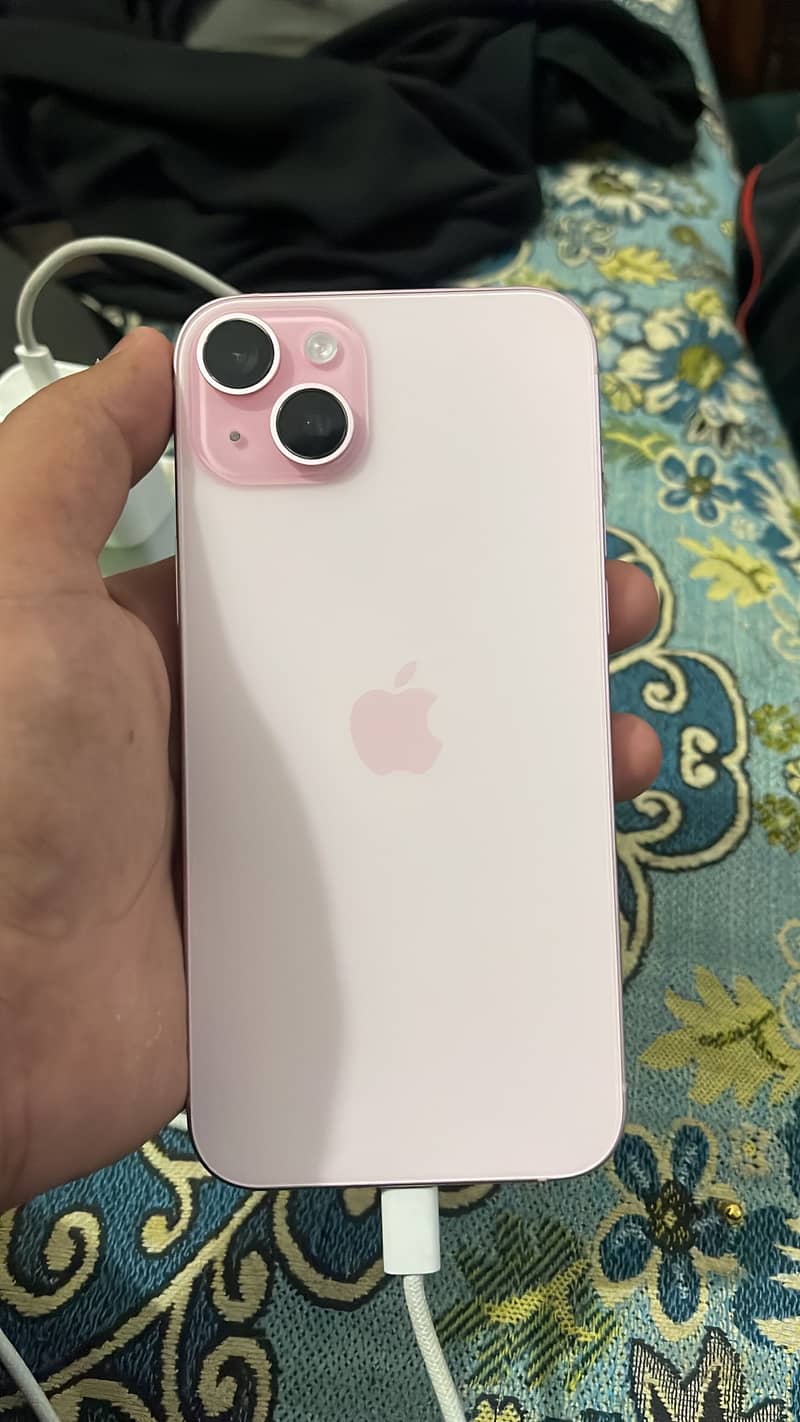 Apple iPhone 15 plus 3