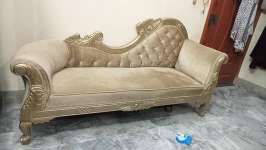 sofa sati