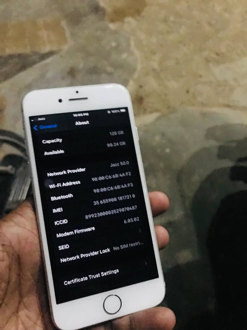 Apple iPhone 7 4
