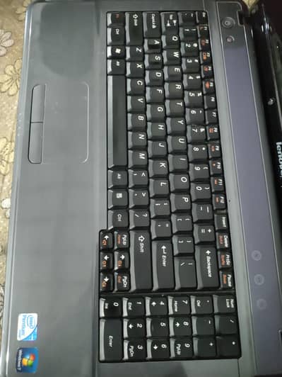laptop like new very smooth and good condition