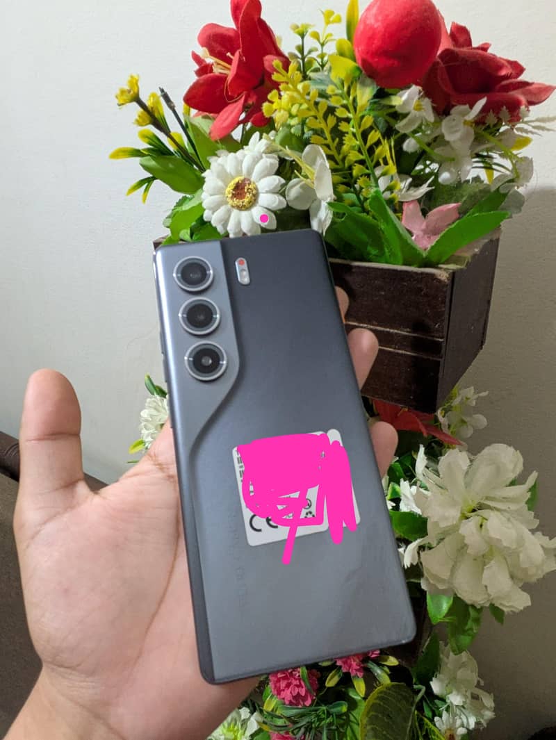 Tecno CAMON 40 Pro 8