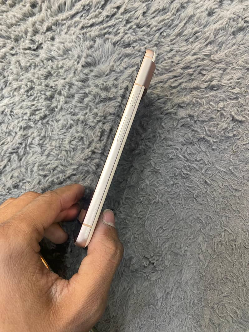 Google Pixel 8 1