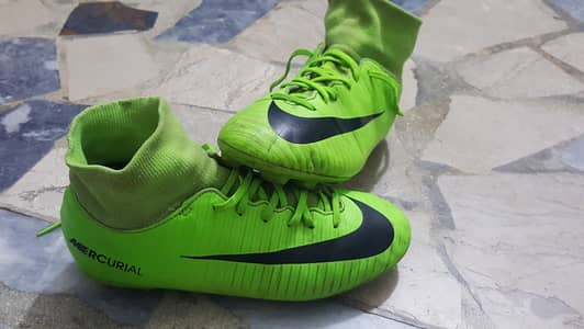 Nike mercurial 10/9 uk 4 for sale in 1899