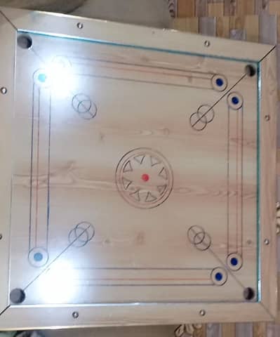 carrom board
