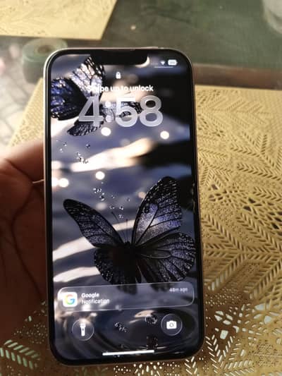 Apple iPhone 13