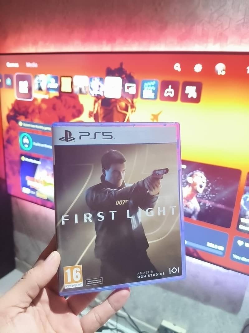 007 First Light PS5 Disk 0
