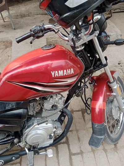 Yamaha ybr Z 125