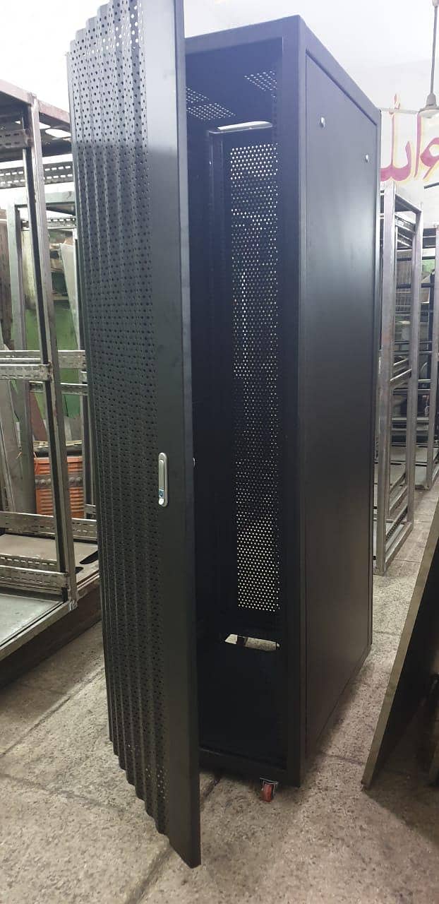 New Server Rack 42U 4