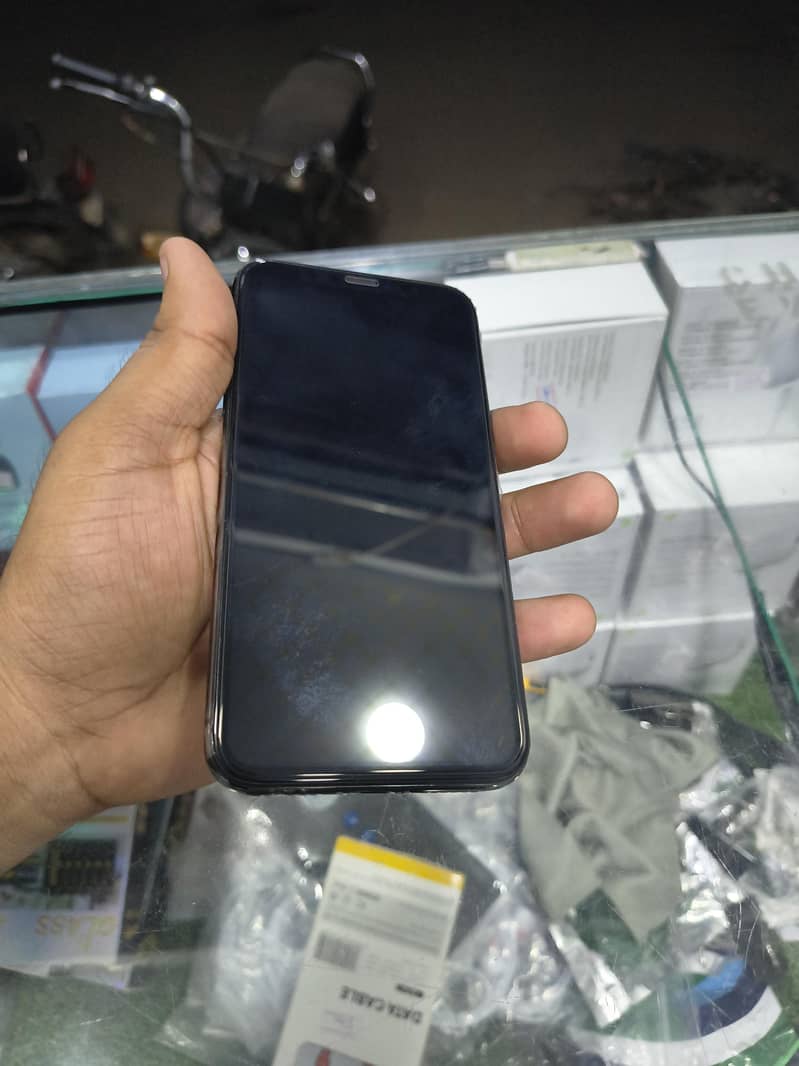 Apple iPhone X 5