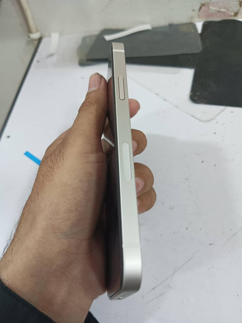Iphone 12 4